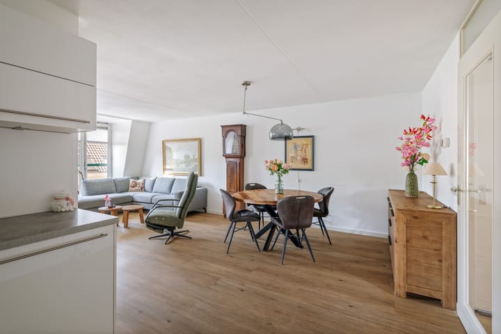 Appartement te koop: Graaf van Burenstraat 2F35, Deventer