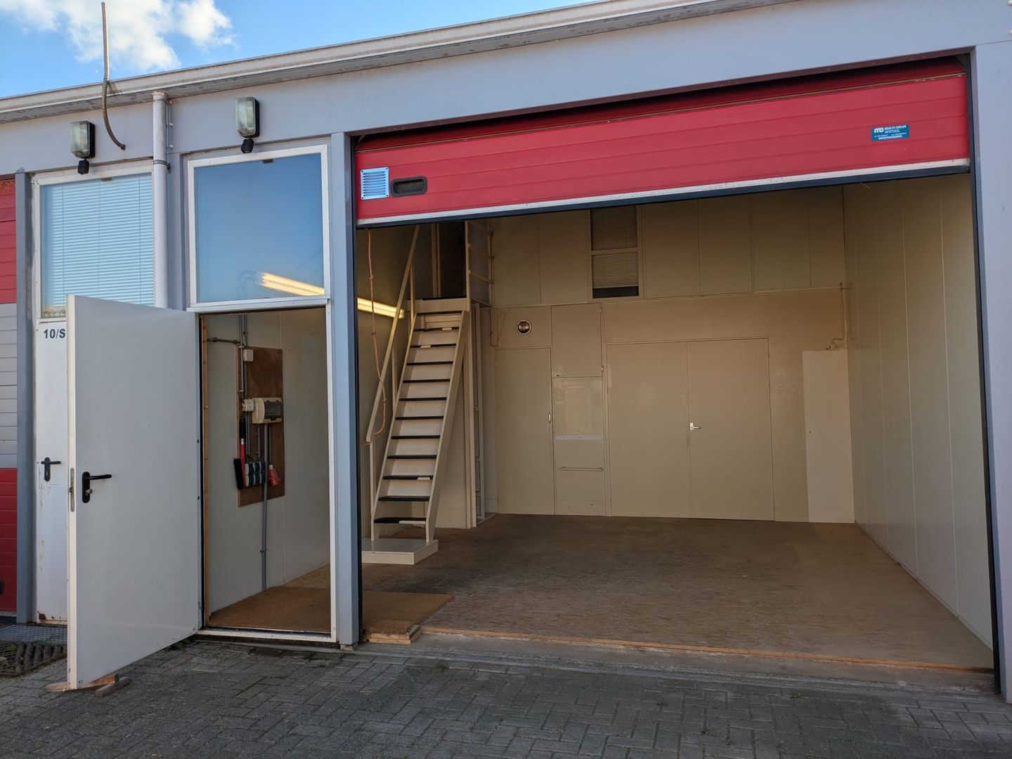 Bekijk foto 2 van Aldebaranweg 10-s2