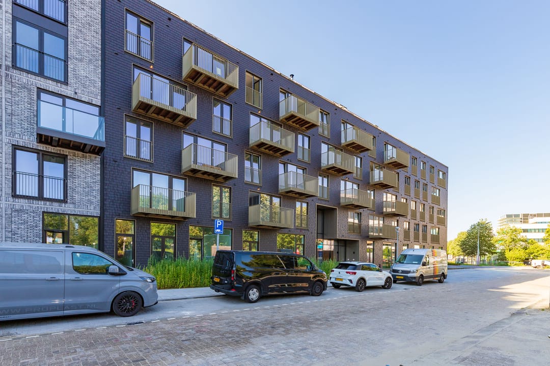Photo 1 of Burnhamstraat 147