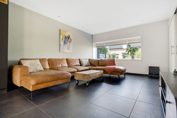 Tussenwoning te koop: Akkerweg 52, Wintelre