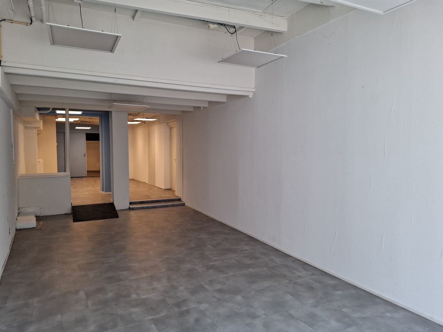 View photo 5 of Lange Vorststraat 68