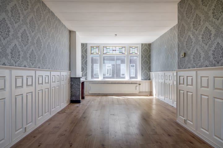 Photo 4 of Prins Frederik Hendrikstraat 62-B