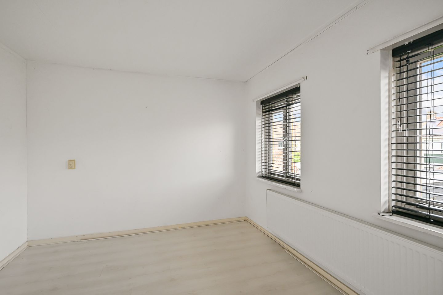 Photo 25 of Burgemeester Ferfstraat 3
