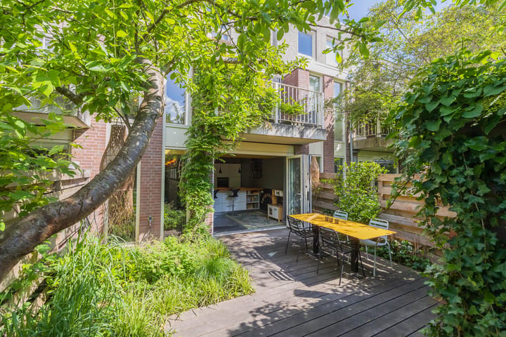 Tussenwoning te koop: Herenstraat 25, Weesp
