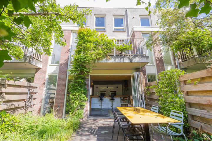 Tussenwoning te koop: Herenstraat 25, Weesp