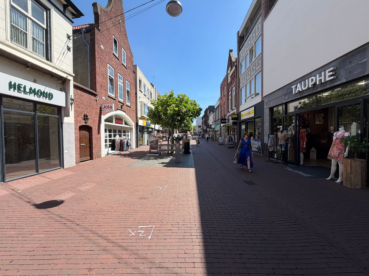 View photo 4 of Veestraat 55
