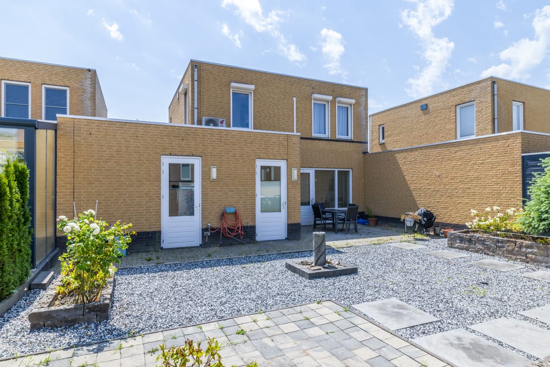 Photo 26 of Burgemeester Rhoenstraat 15