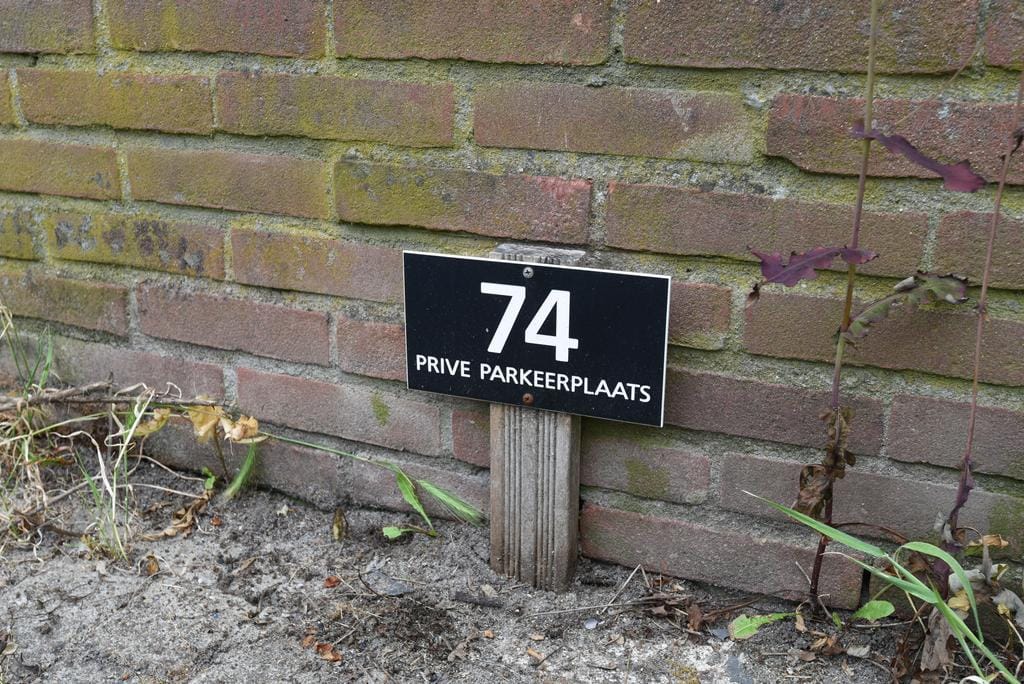 Photo 10 of Huygensstraat 74