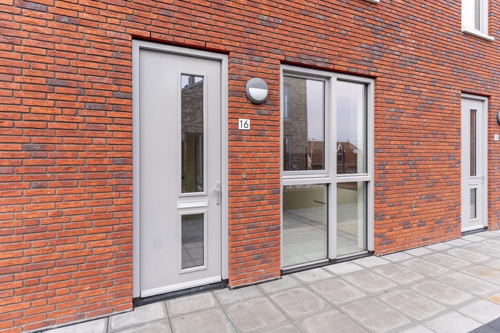 Photo 2 of Dorpsstraat 16