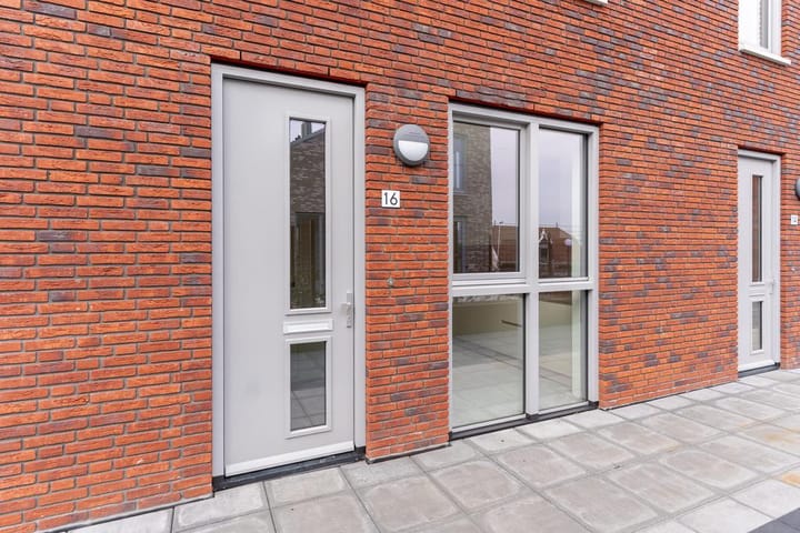 Photo 2 of Dorpsstraat 16