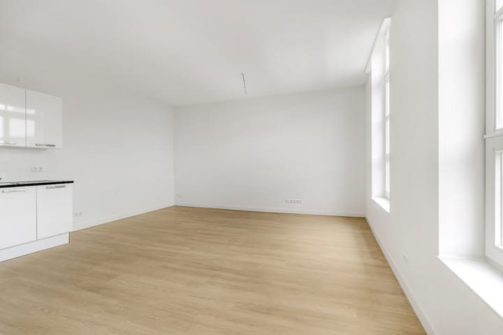 Foto 4 van Stationsplein 7-E