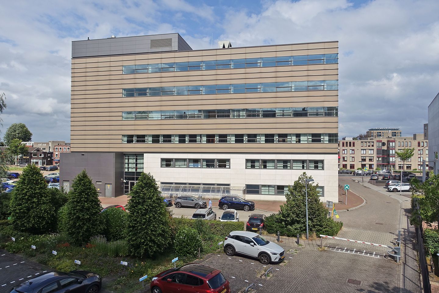 Bekijk foto 3 van Bornsestraat 5