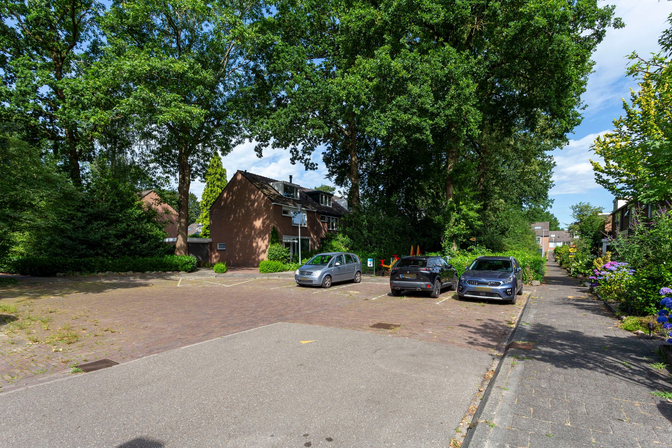 Photo 51 of Tra 26