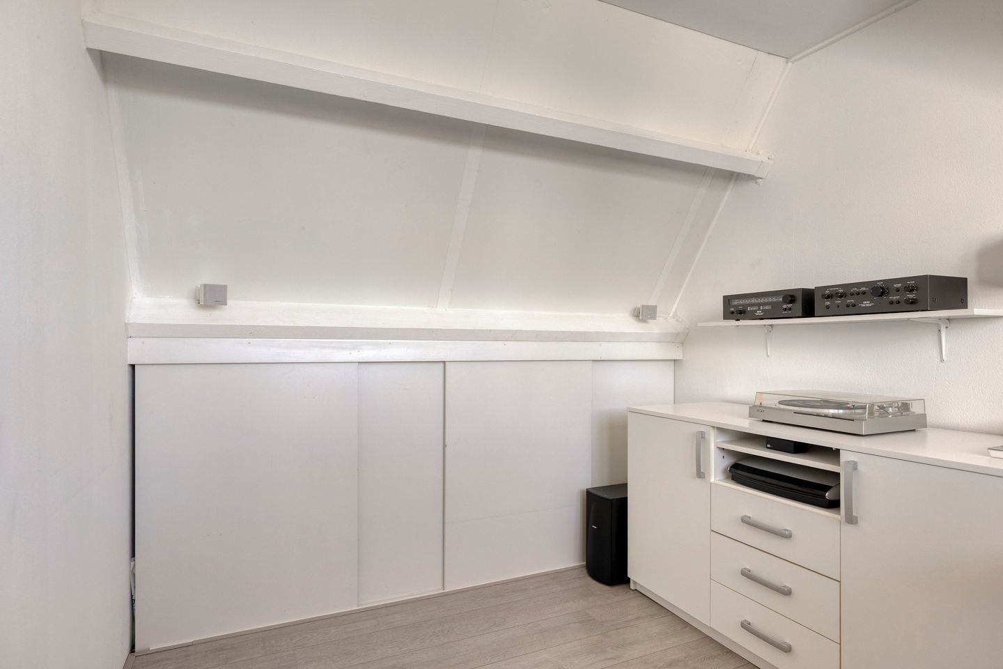 Photo 34 of Heraut 6