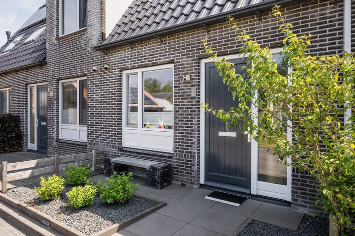 Tussenwoning te koop: Muntenerf 3, Breezand