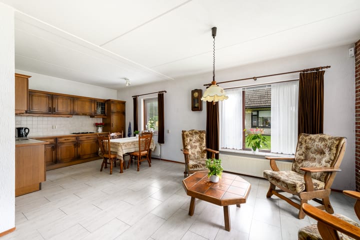 Vrijstaande woning te koop: Molenhoek 42, Oldeberkoop