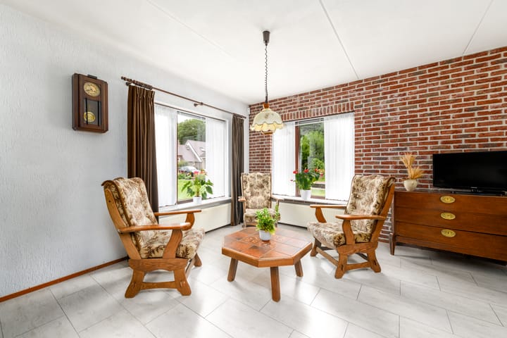 Vrijstaande woning te koop: Molenhoek 42, Oldeberkoop