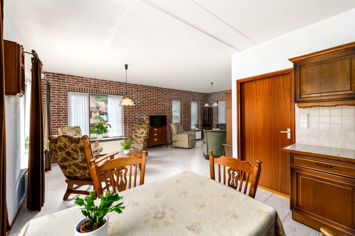 Vrijstaande woning te koop: Molenhoek 42, Oldeberkoop