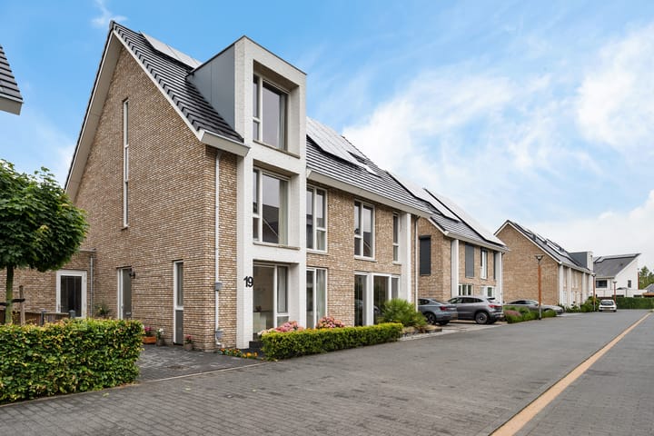 Hoekwoning te koop: Sleutelbloem 19, Berghem