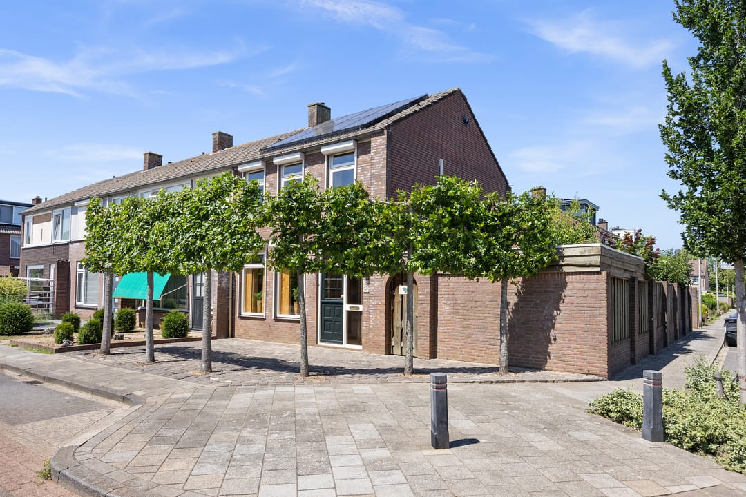 Photo 1 of Leliestraat 31