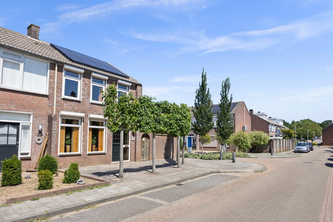 Photo 47 of Leliestraat 31