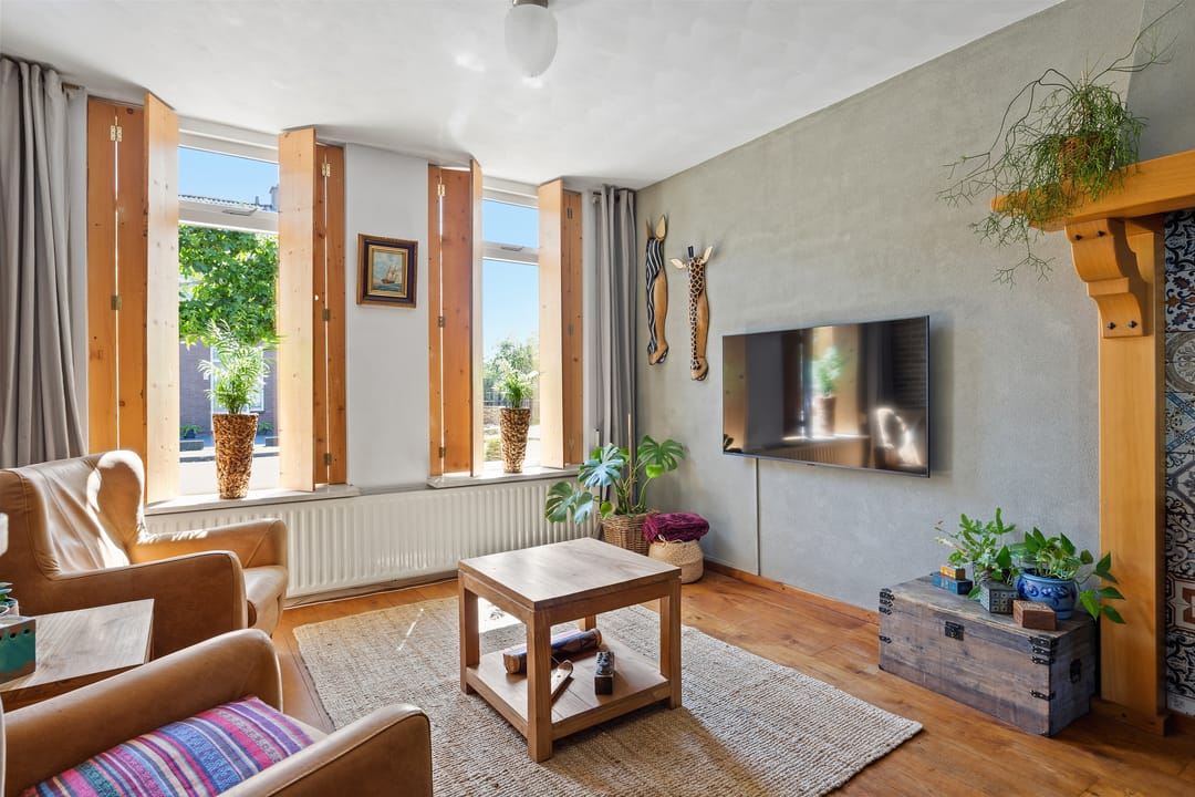 Photo 11 of Leliestraat 31