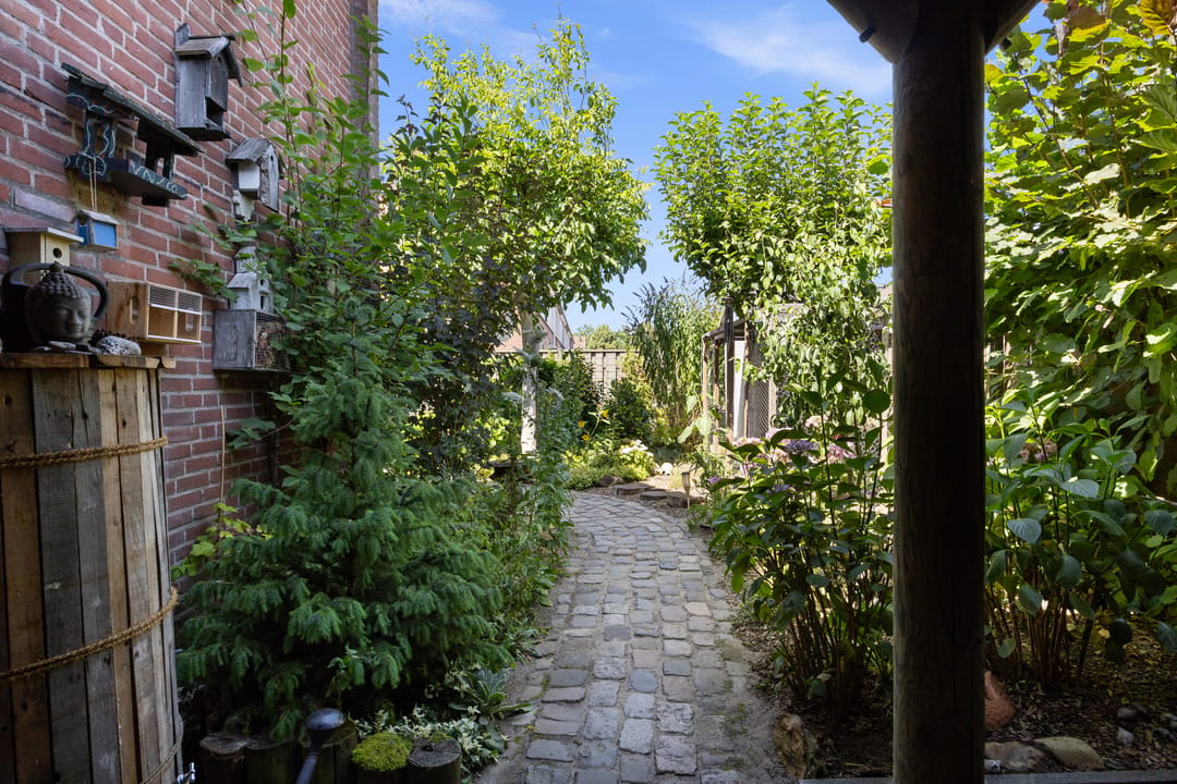 Photo 43 of Leliestraat 31