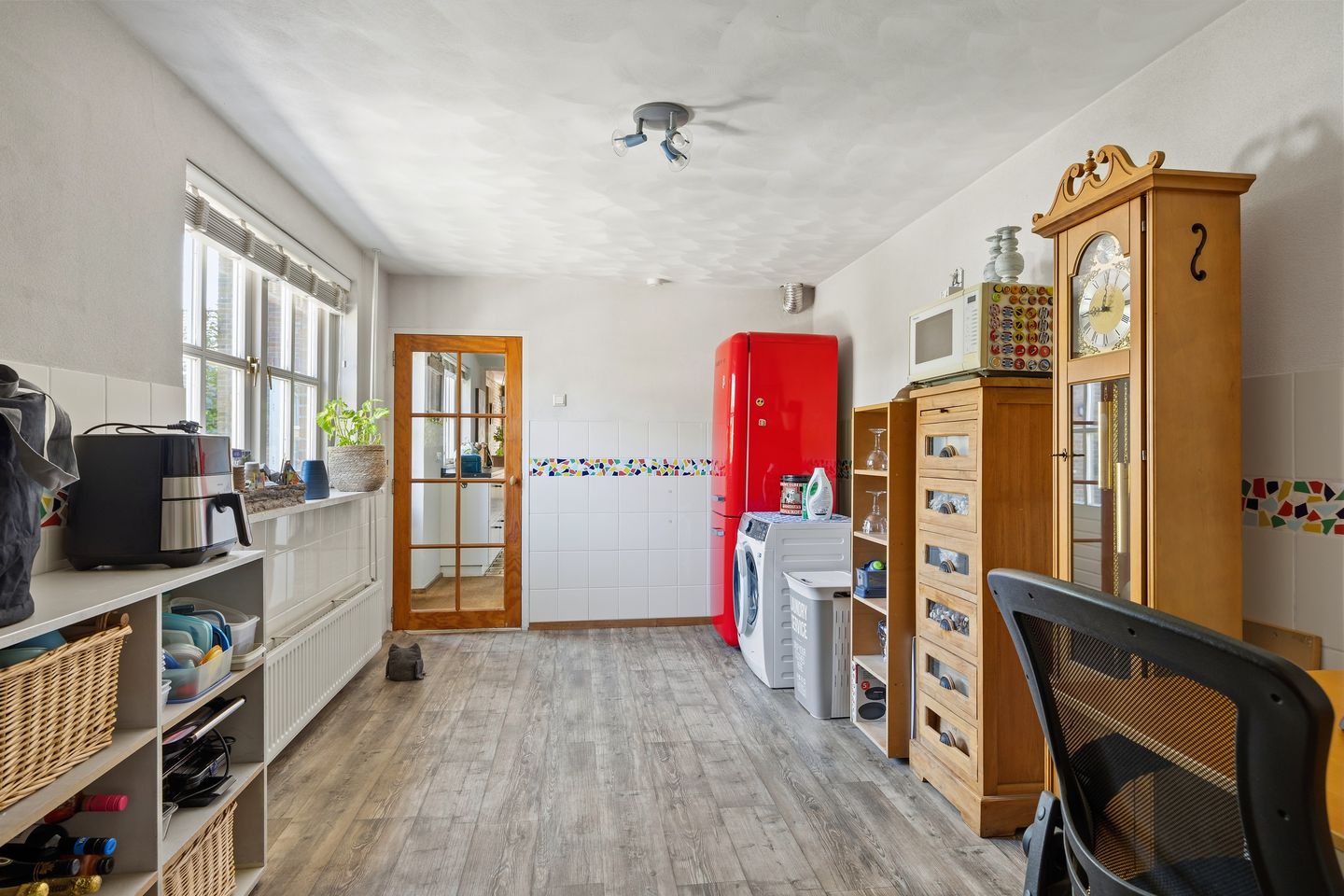 Photo 20 of Leliestraat 31