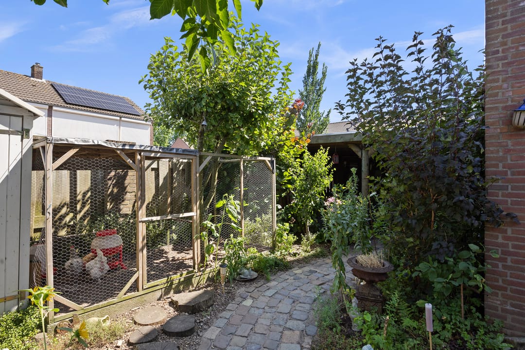 Photo 38 of Leliestraat 31