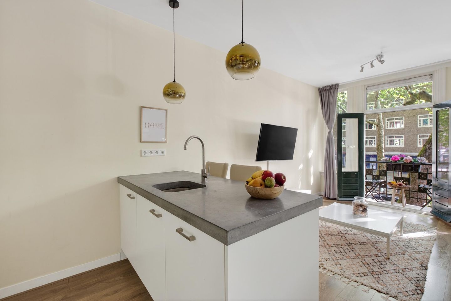 Photo 29 of Van der Helstplein 10-1