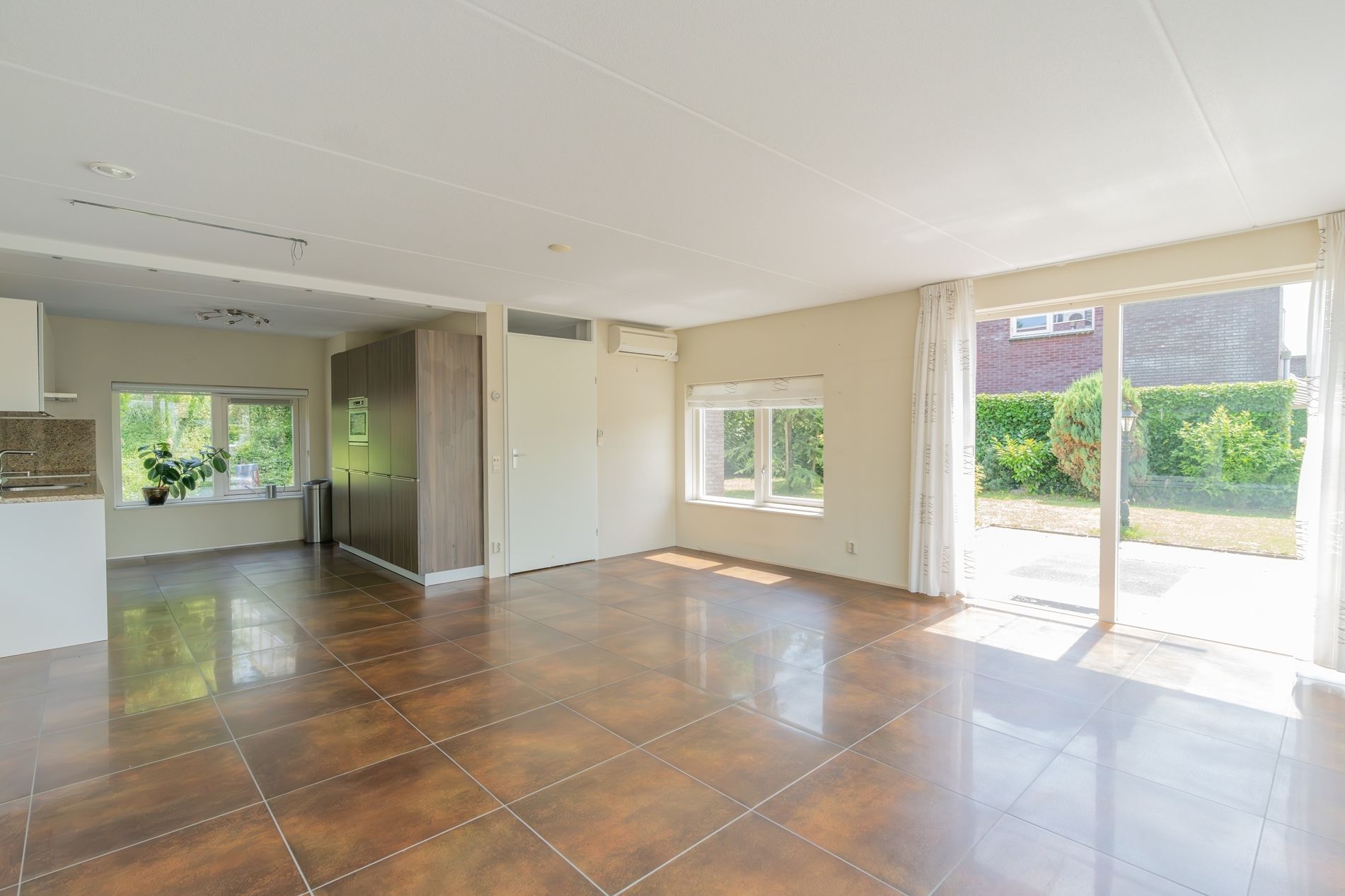 2-bedroom freehold villa in Oude-Tonge — photo 3 of 5
