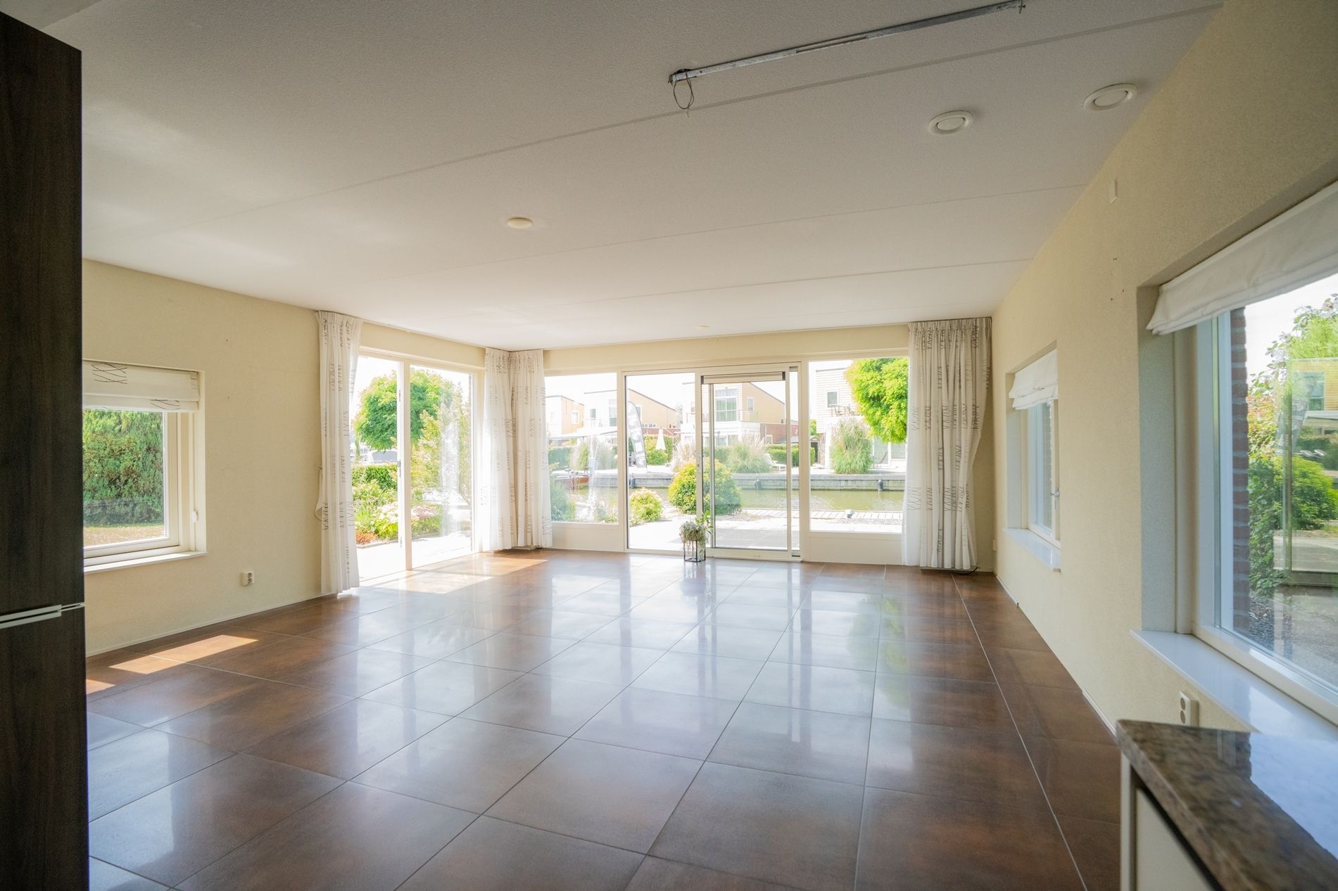 2-bedroom freehold villa in Oude-Tonge — photo 2 of 5