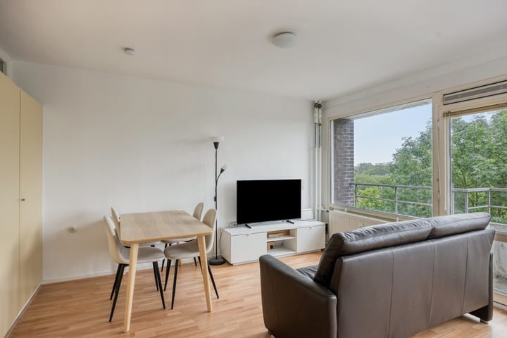 Studio te koop: Roggekamp 561, 'S-Gravenhage