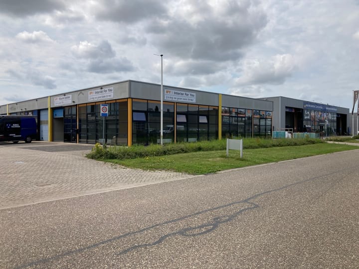 De Aar 99, Dronten