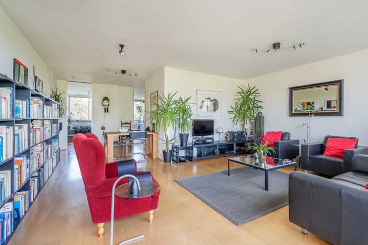 Appartement te koop: Aart van der Leeuwlaan 84, Delft