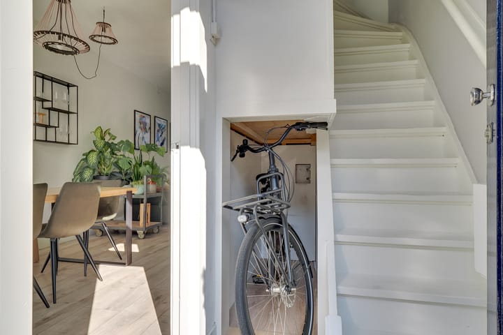 Tussenwoning te koop: Herman Modedstraat 8A, Utrecht