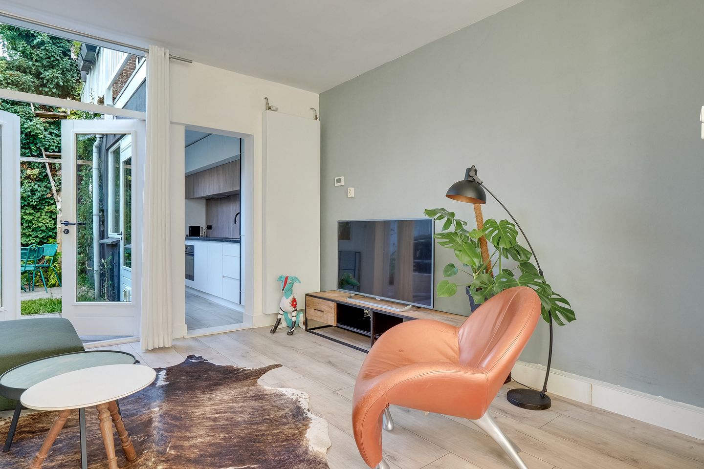 Foto 4 van Herman Modedstraat 8-A