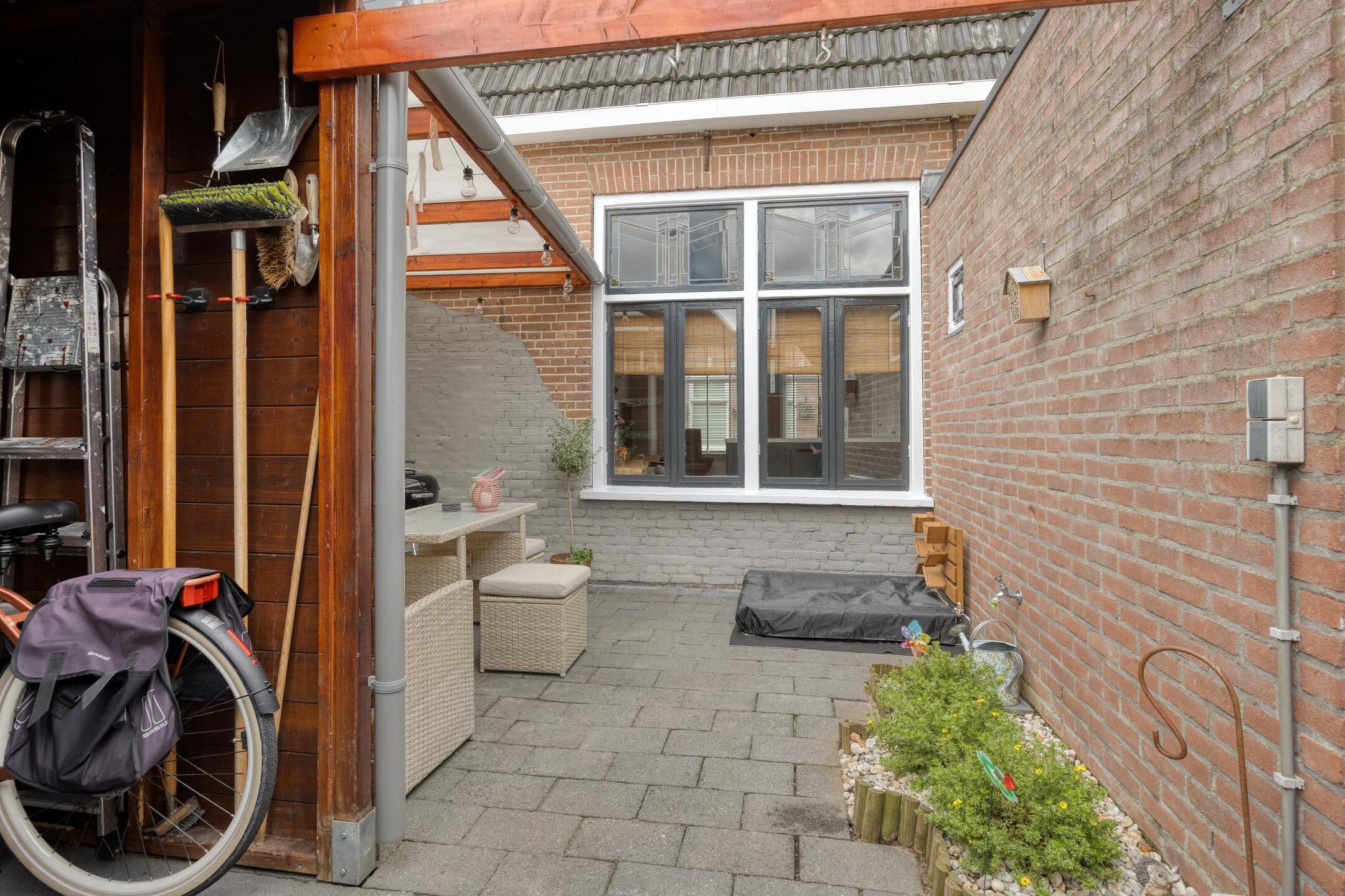 Photo 33 of Parallelstraat 17