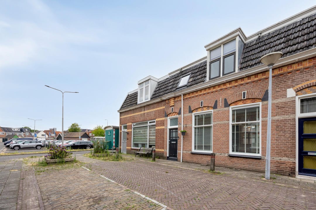 Photo 38 of Parallelstraat 17