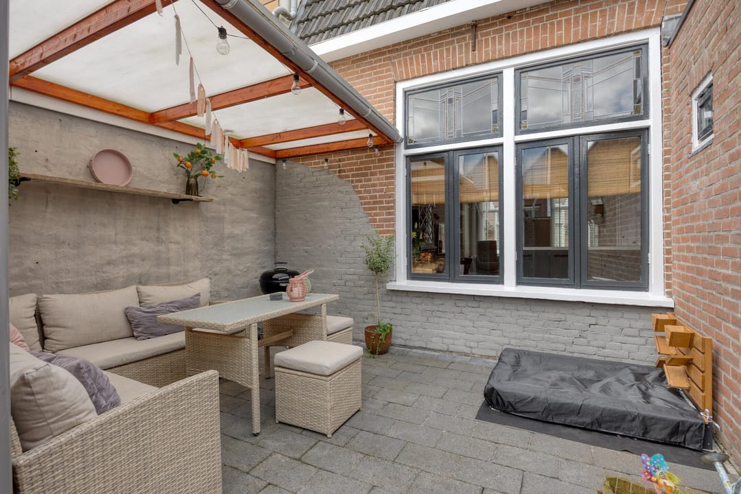 Photo 32 of Parallelstraat 17