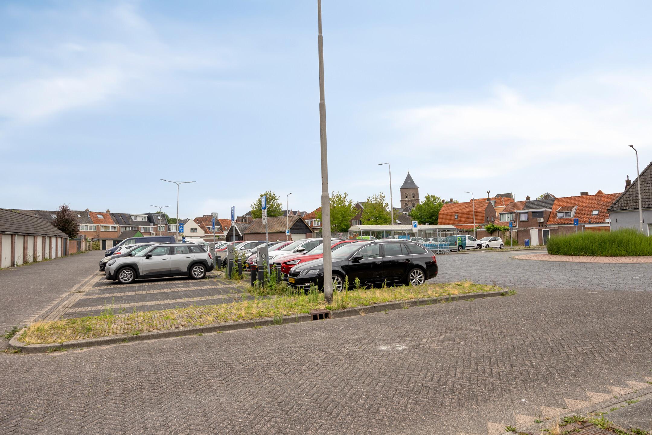 Photo 39 of Parallelstraat 17