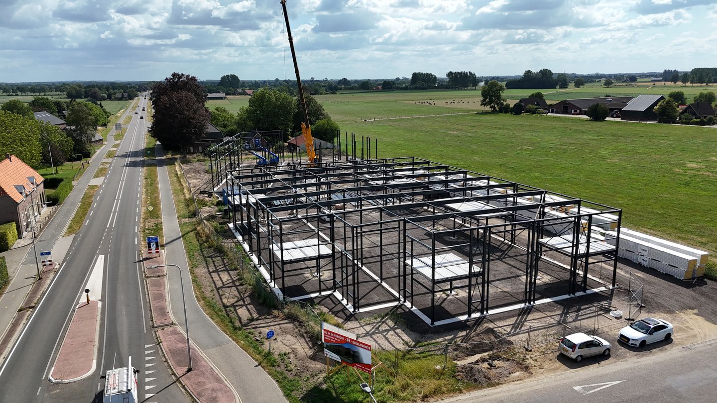 Bekijk foto 2 van Dambroek 1-B