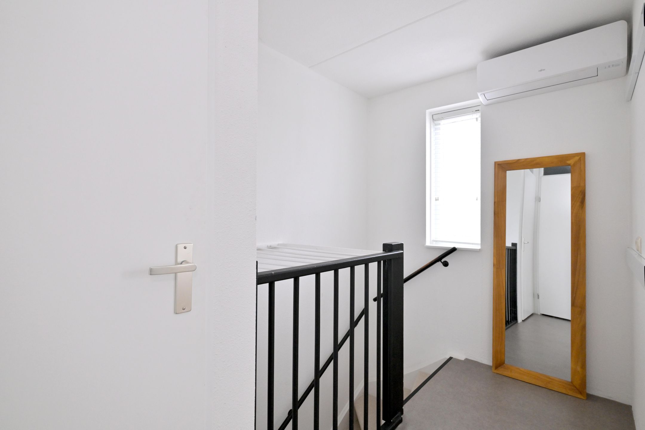 Photo 30 of Cornelis Lelylaan 33