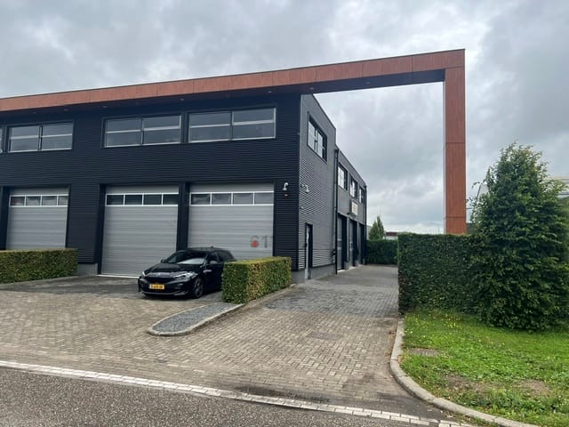 View photo 1 of Distributiestraat 61-E