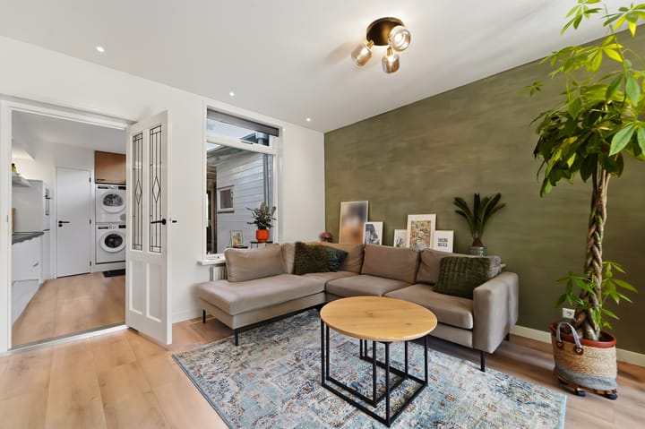 Tussenwoning te koop: Brugstraat 4, Schipluiden