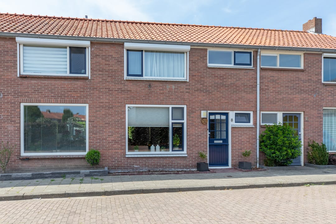 Foto 1 van Burgemeester Bouwmanstraat 8