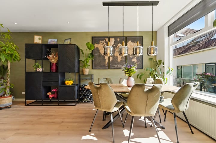 Tussenwoning te koop: Brugstraat 4, Schipluiden
