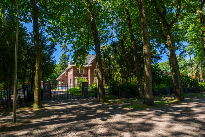 Photo 4 of Duinweg 11