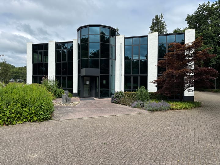Oostermaat 8, Borne