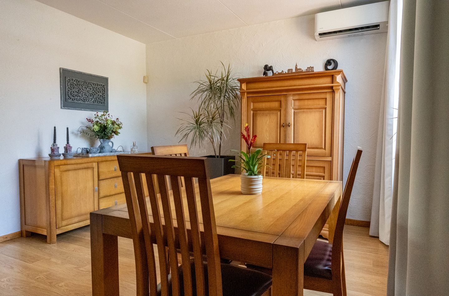 Photo 10 of van Lommstraat 13